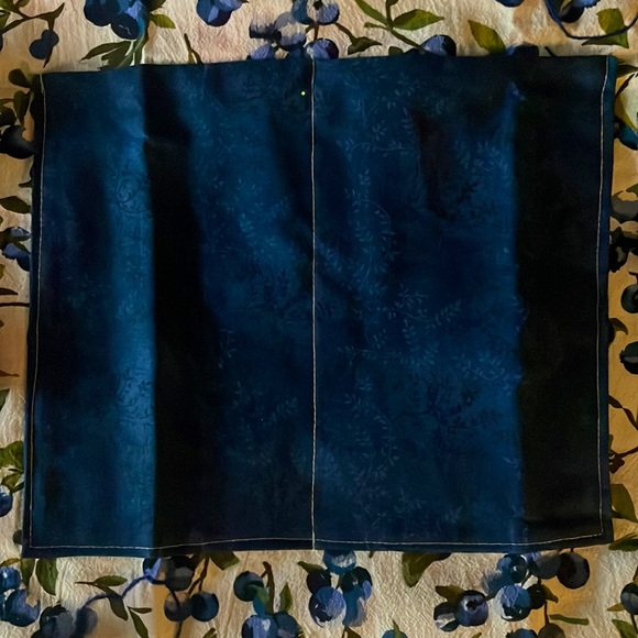 Handmade Blueberry Apron 🫐 - Picture 7 of 11